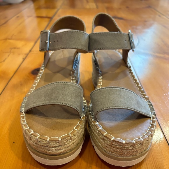 Universal Thread - Ankle Strap Wedge Sandals - Picture 2 of 6